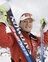 Frau mit Ski 
